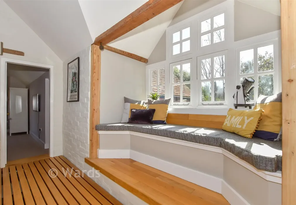 Internal Lifestyle Photograph - The Green, Boughton Monchelsea, Maidstone, Kent - Wards of Kent