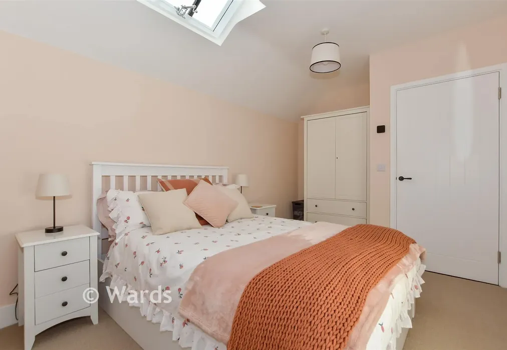 Annexe Bedroom - The Green, Boughton Monchelsea, Maidstone, Kent - Wards of Kent