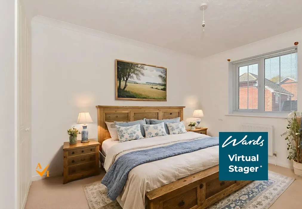 Bedroom 1 (Farmhouse style) - Farleys Way, Peasmarsh, Rye, East Sussex - Wards of Kent
