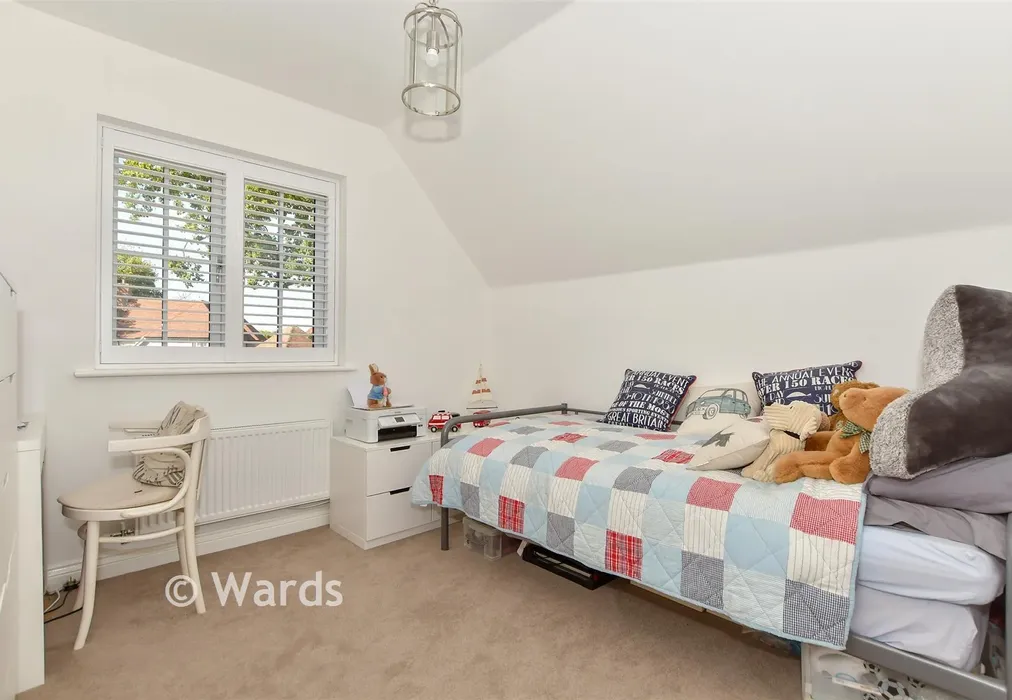 Bedroom 3 - Hawthornden Grove, Yalding, Maidstone, Kent - Wards of Kent