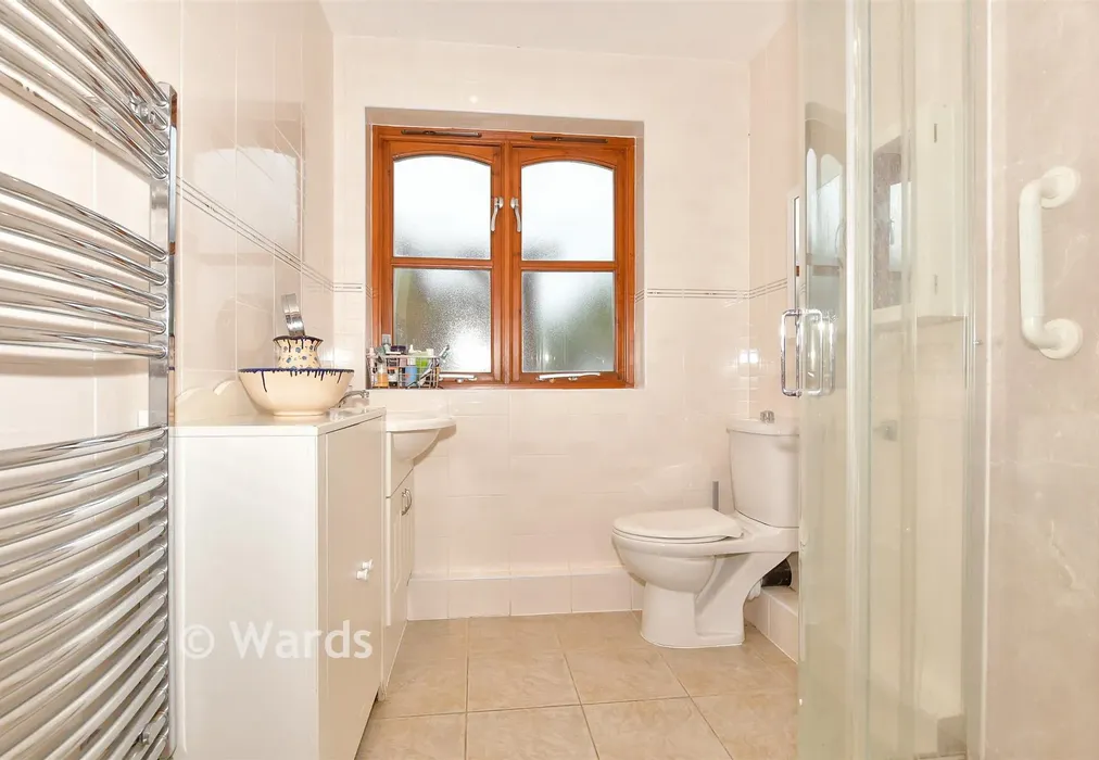 Shower Room - Jacobs Lane, Hoo, Rochester, Kent - Wards of Kent