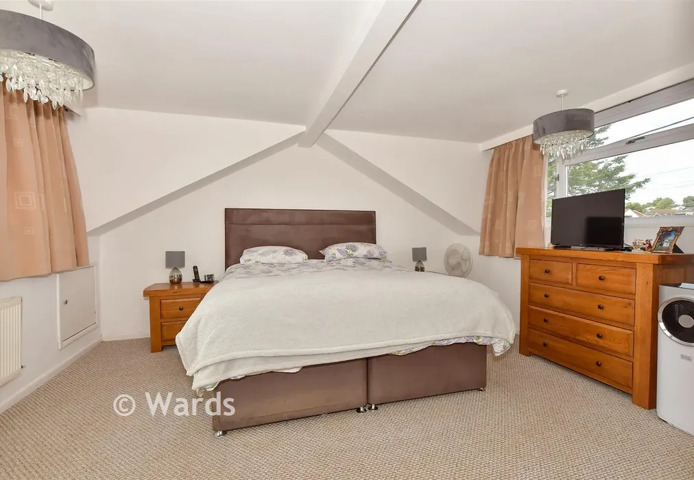 Bedroom 1 - Nelson Avenue, Minster On Sea, Sheerness, Kent - Wards of Kent