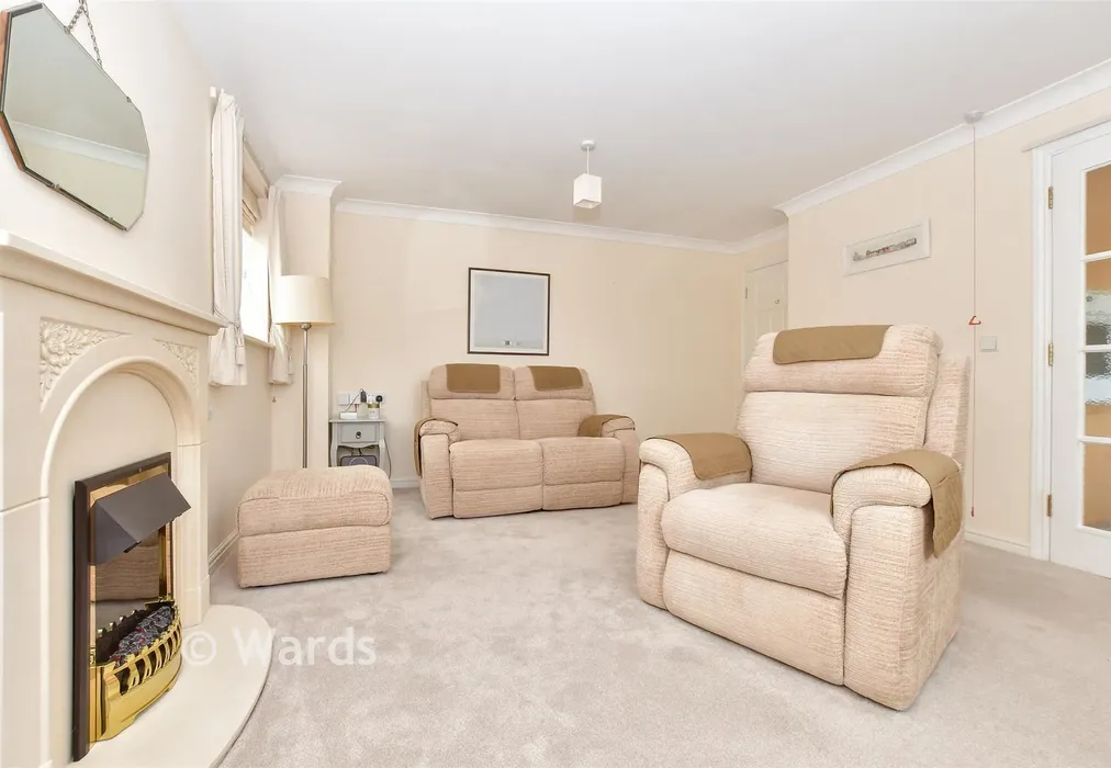 Lounge - Beechwood Avenue, Deal, Kent - Wards of Kent
