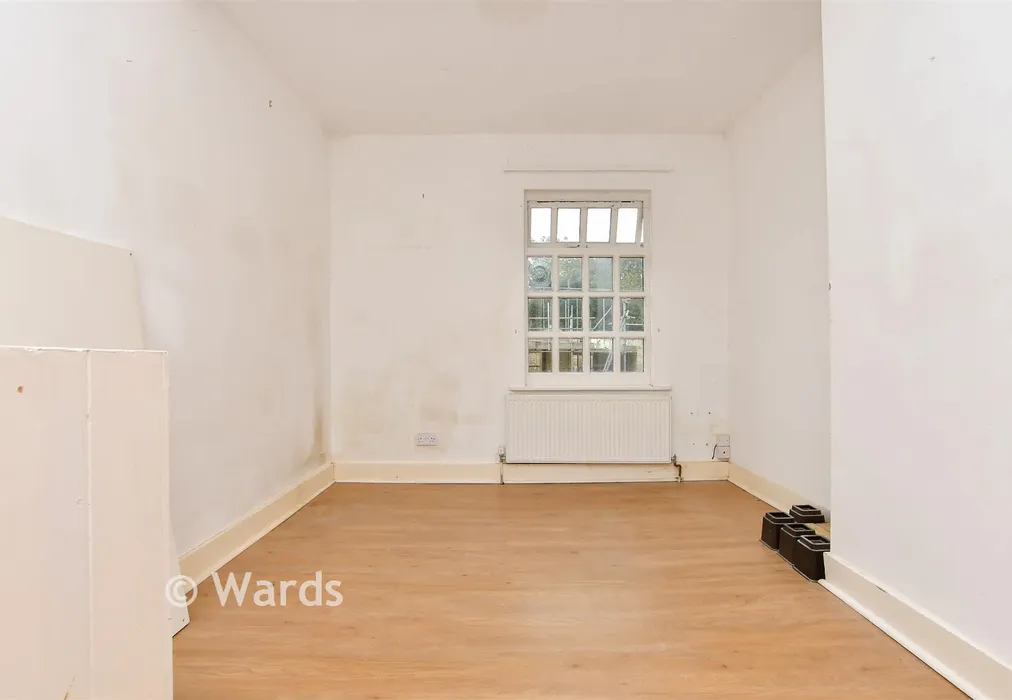 Bedroom 2 - Downs Road, Ramsgate, Kent - Wards of Kent