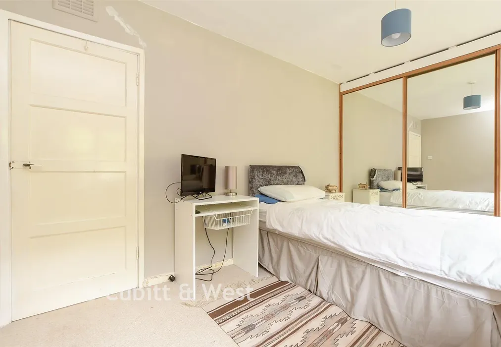 Bedroom 2 - Felday Houses, Holmbury St Mary, Dorking, Surrey - Wards of Kent