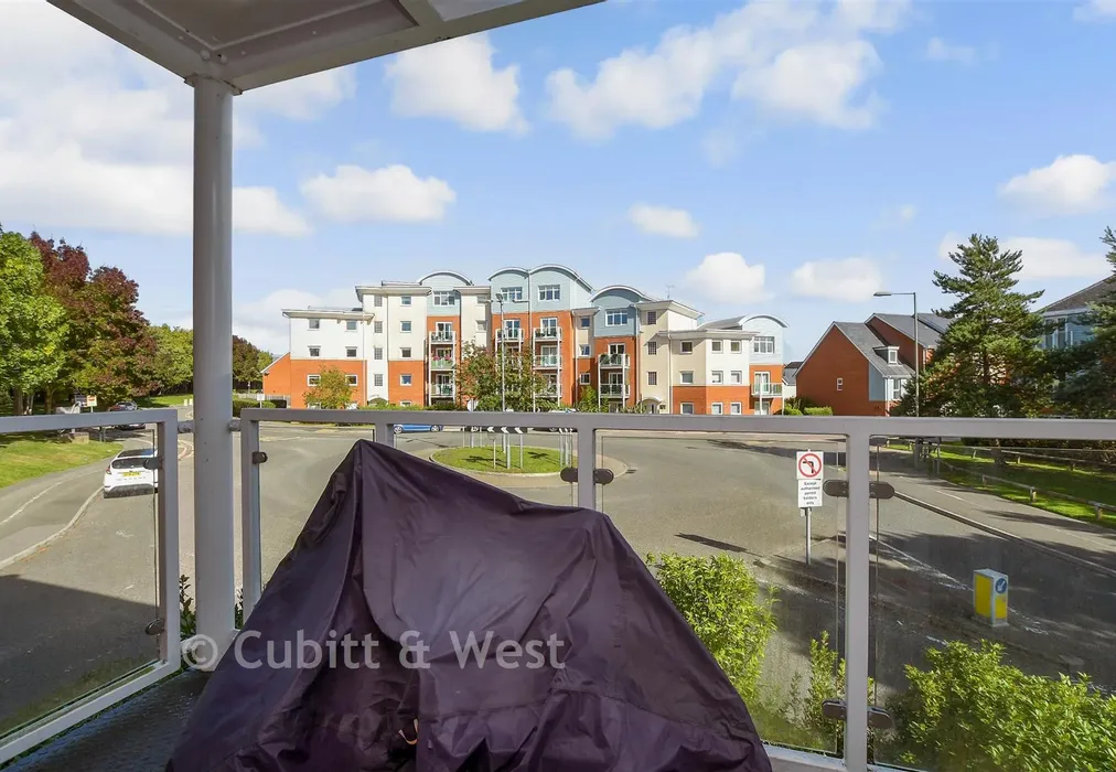 Balcony / Terrace - St. Anne's Drive, Redhill, Surrey - Wards of Kent