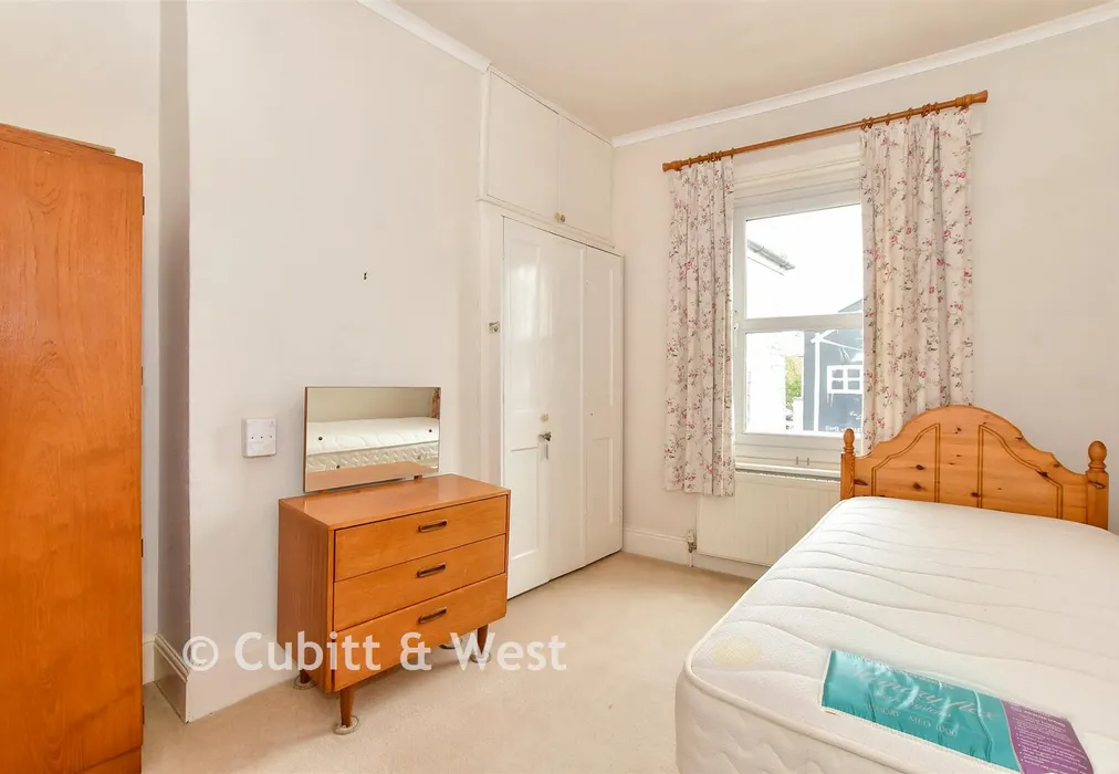 Bedroom 2 - Kimberley Road, Southsea, Hampshire - Wards of Kent