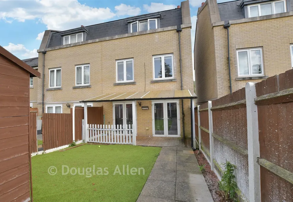 Rear Elevation - Market Avenue, Wickford, Essex - Wards of Kent