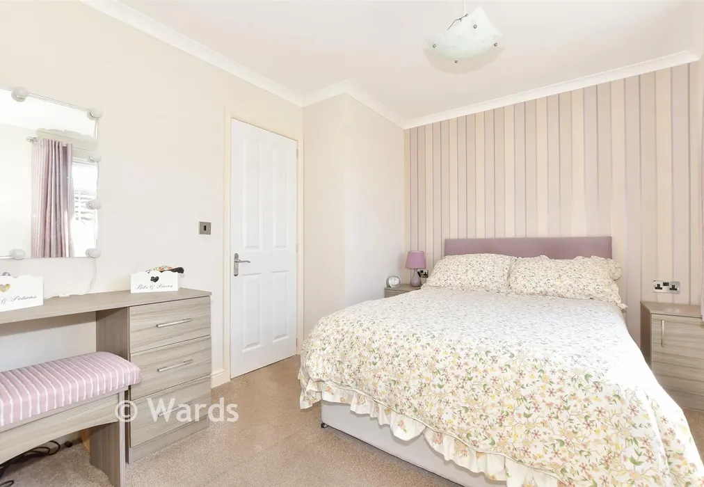 Bedroom 1 - Oatfield Way, Hythe, Kent - Wards of Kent