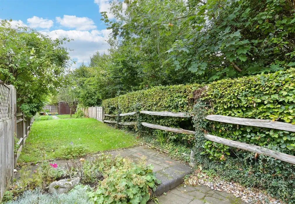 Rear Garden - School Lane, West Kingsdown, Kent - Wards of Kent
