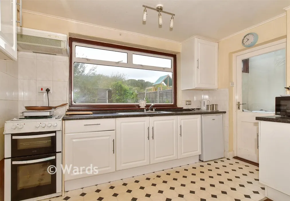 Kitchen - Eastcote Road, Welling, Kent - Wards of Kent