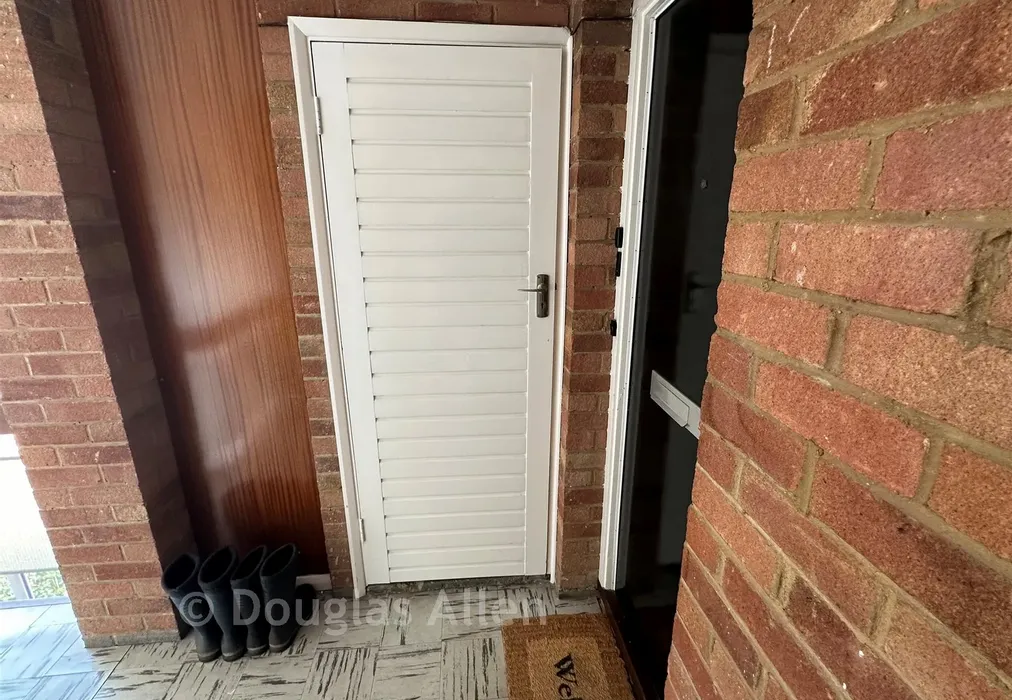 Utility Room - Broadmead Road, Woodford Green - Wards of Kent