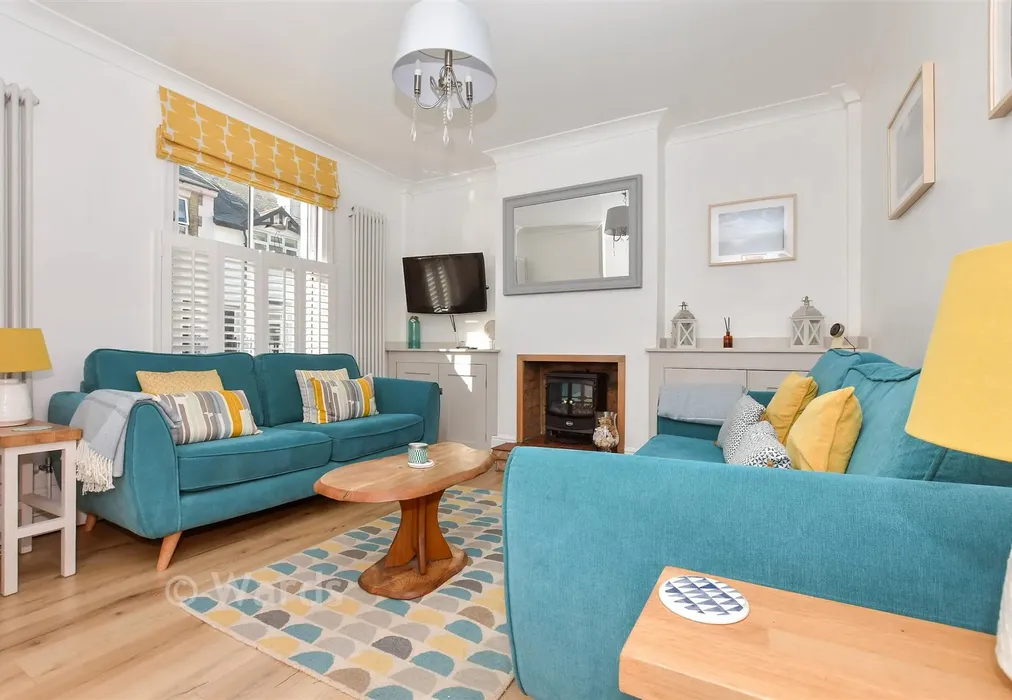 Lounge - College Road, Deal, Kent - Wards of Kent