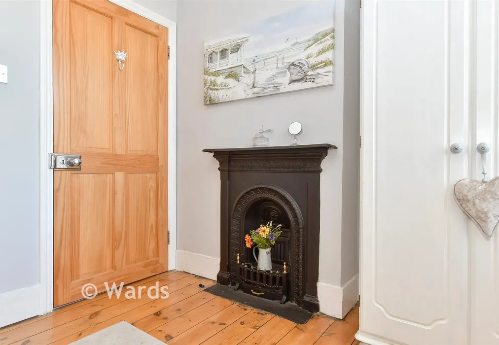 Internal Feature - College Road, Deal, Kent - Wards of Kent