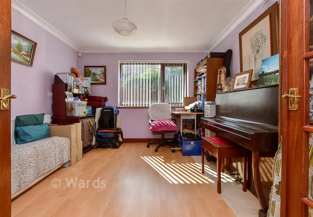 Study - Bromstone Road, Broadstairs, Kent - Wards of Kent