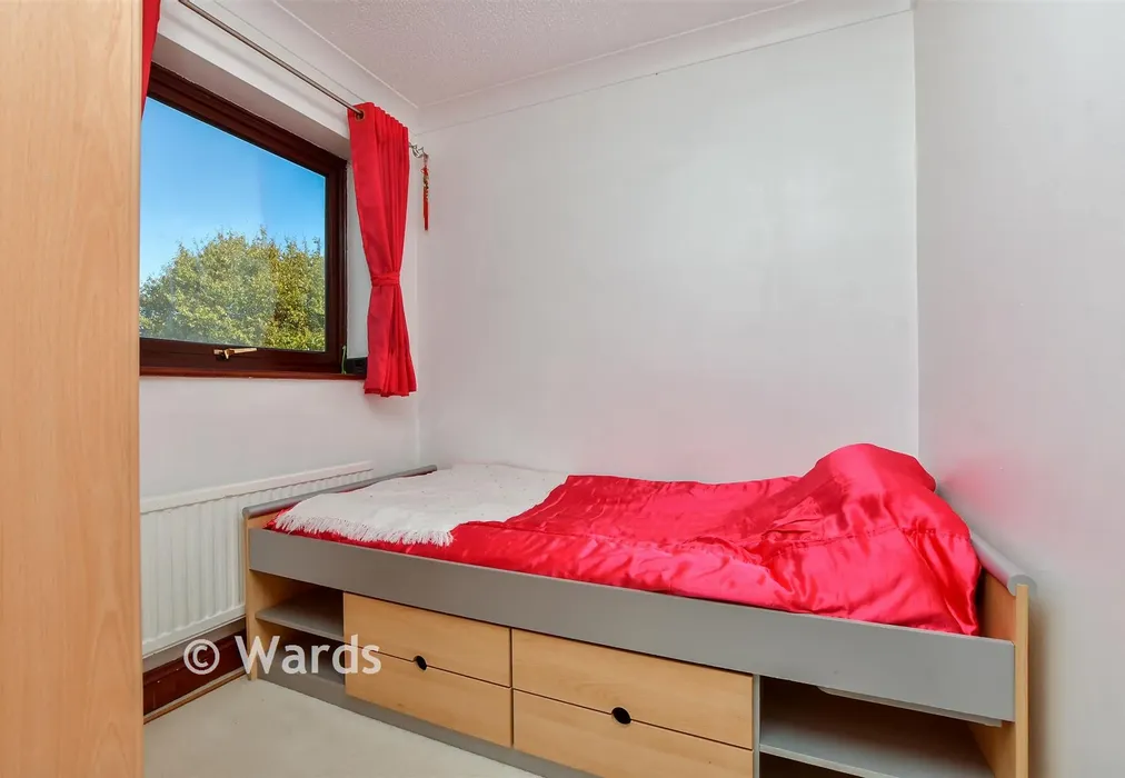 Bedroom 5 - Bromstone Road, Broadstairs, Kent - Wards of Kent