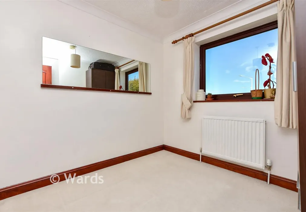 Bedroom 4 - Bromstone Road, Broadstairs, Kent - Wards of Kent