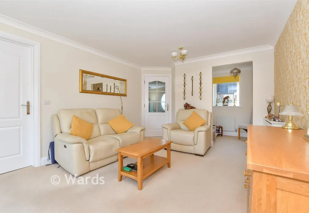 Lounge - Greyhound Chase, Ashford, Kent - Wards of Kent