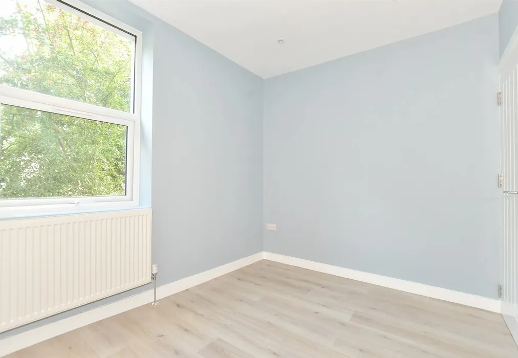 Bedroom 2 - Albion Place, Hythe, Kent - Wards of Kent