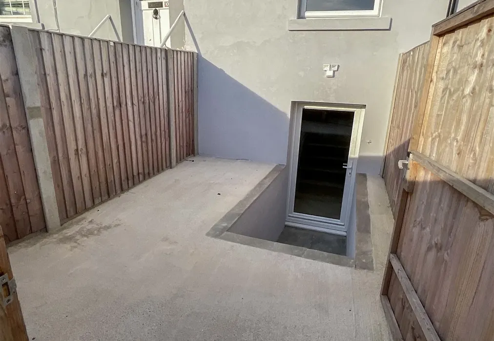 Lower Ground Court Yard - Albion Place, Hythe, Kent - Wards of Kent