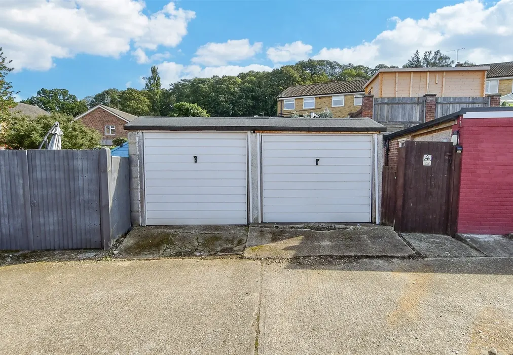 Double Garage - Primrose Drive, Ditton, Aylesford, Kent - Wards of Kent