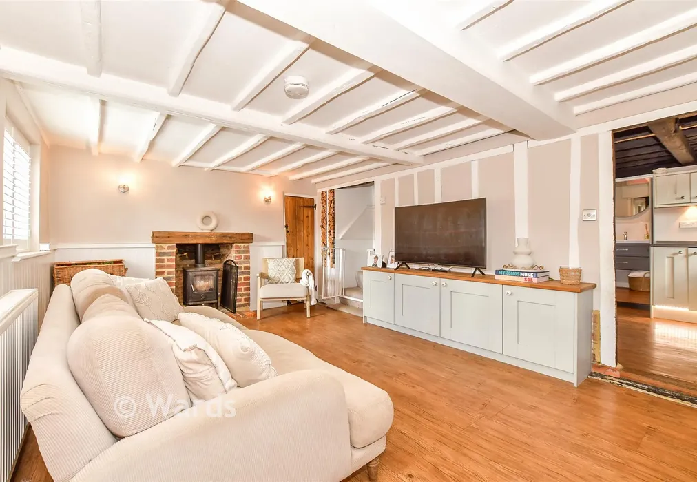 Lounge - Wheeler Street, Headcorn, Ashford, Kent - Wards of Kent