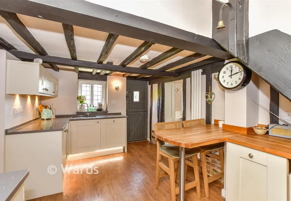 Kitchen - Wheeler Street, Headcorn, Ashford, Kent - Wards of Kent