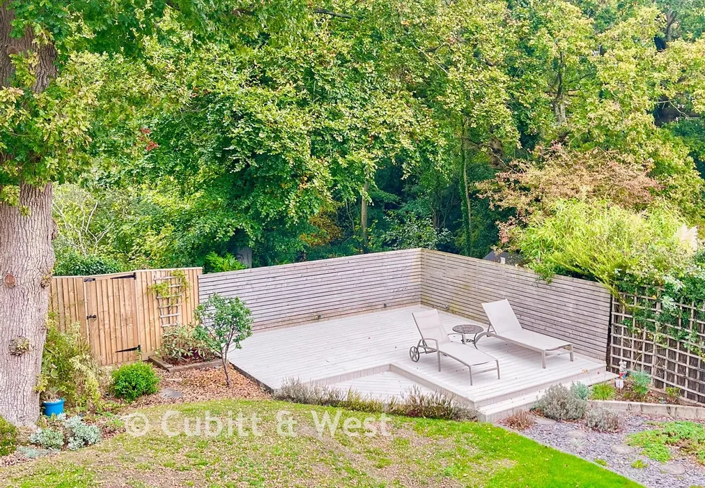 Decking Area - Estcots Drive, East Grinstead, West Sussex - Wards of Kent