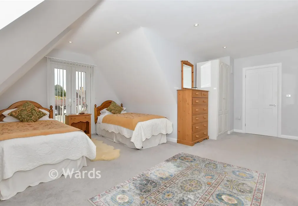 Bedroom 2 - Maidstone Road, Lenham, Maidstone, Kent - Wards of Kent
