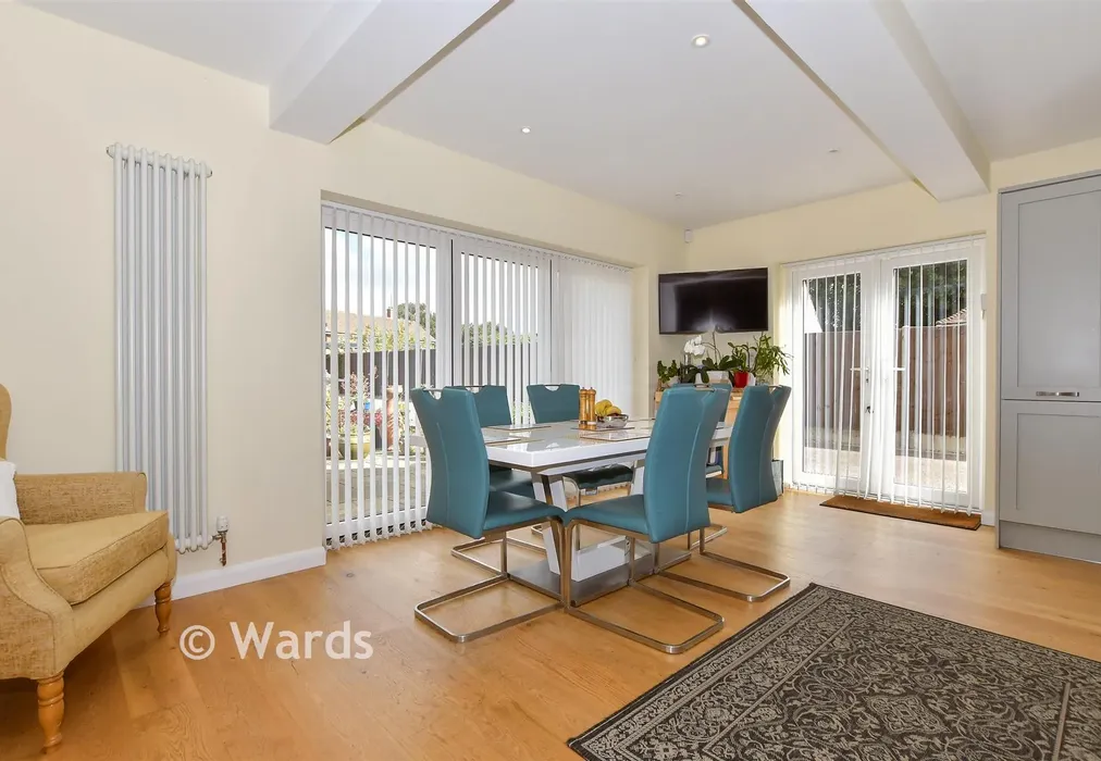 Kitchen - Maidstone Road, Lenham, Maidstone, Kent - Wards of Kent