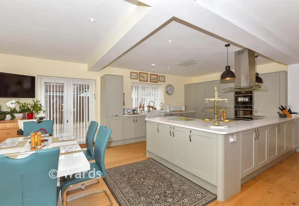 Kitchen - Maidstone Road, Lenham, Maidstone, Kent - Wards of Kent