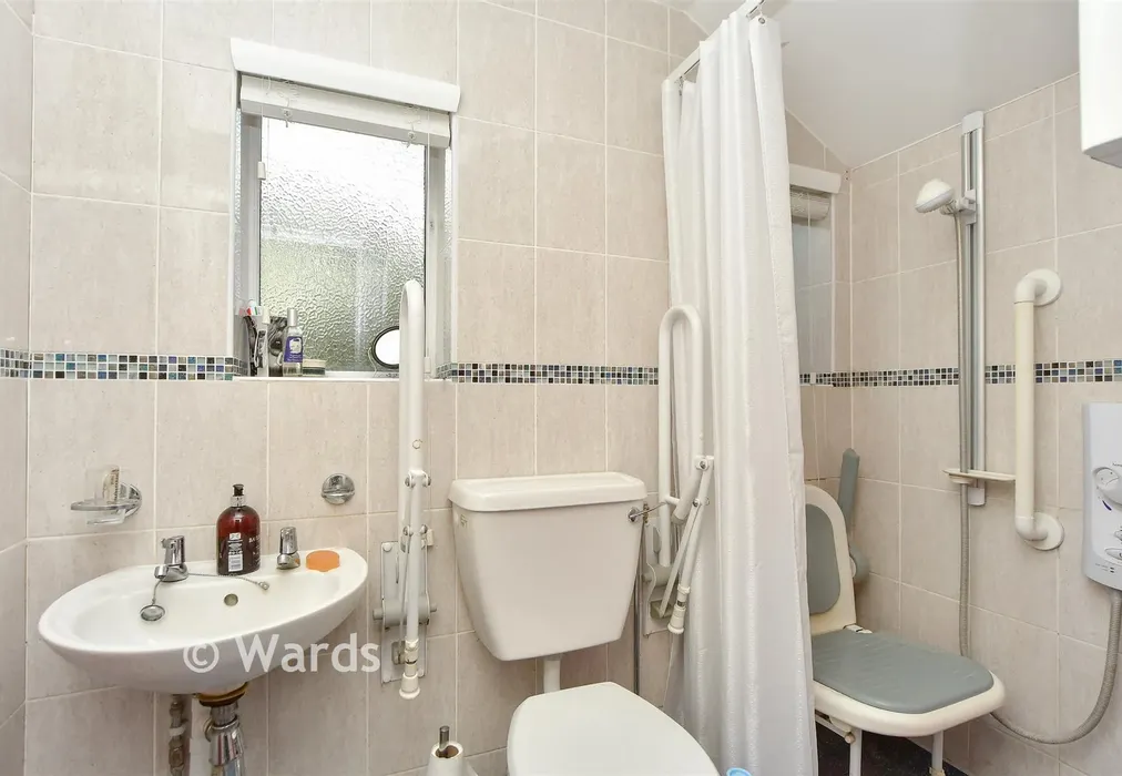 Wet Room - Queenborough Road, Minster On Sea, Sheerness, Kent - Wards of Kent