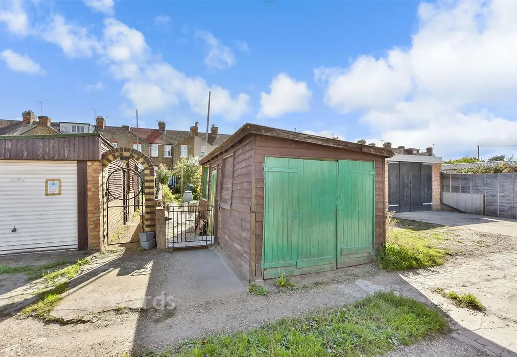 Garage - Queenborough Road, Minster On Sea, Sheerness, Kent - Wards of Kent