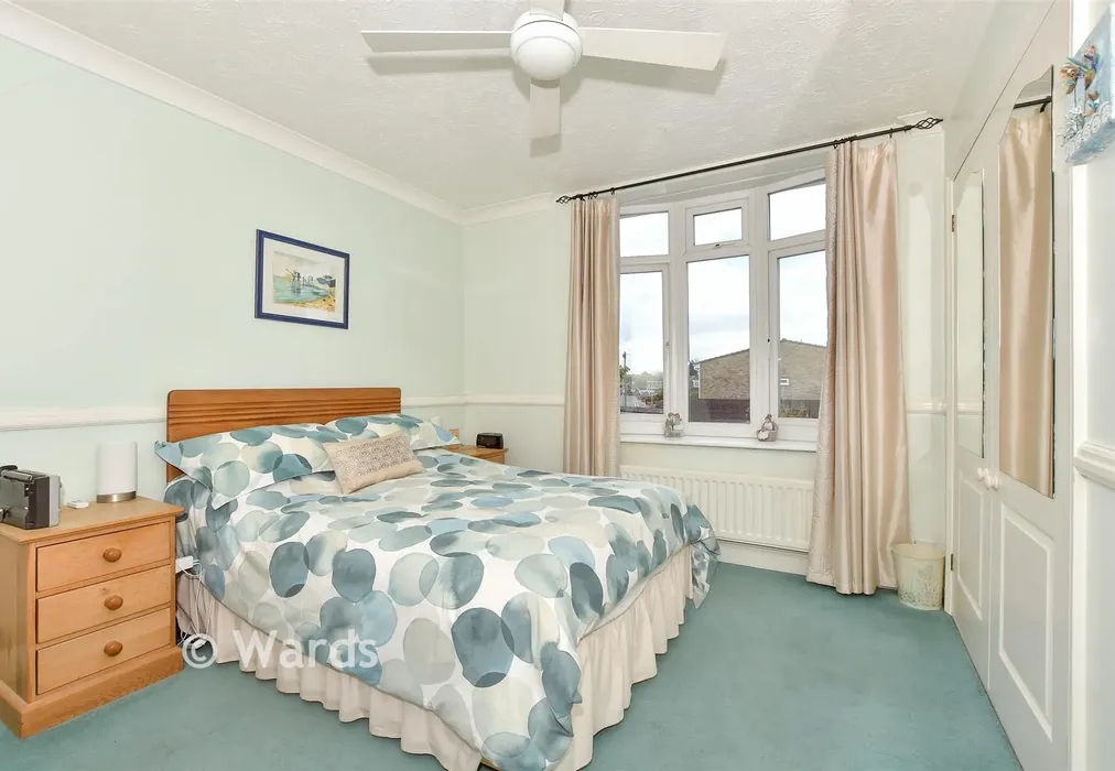Bedroom 2 - Park Drive, Sittingbourne, Kent - Wards of Kent