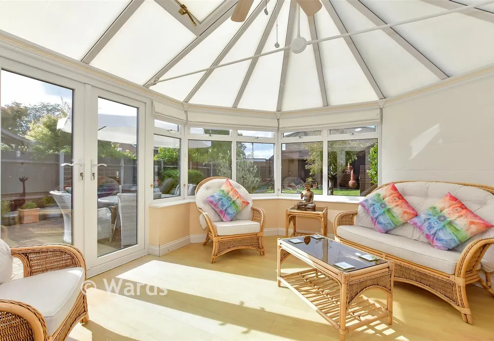 Conservatory - Park Drive, Sittingbourne, Kent - Wards of Kent