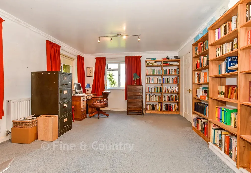 Annexe Bedroom 3/ Study - Piccadilly Lane, Mayfield, East Sussex - Wards of Kent
