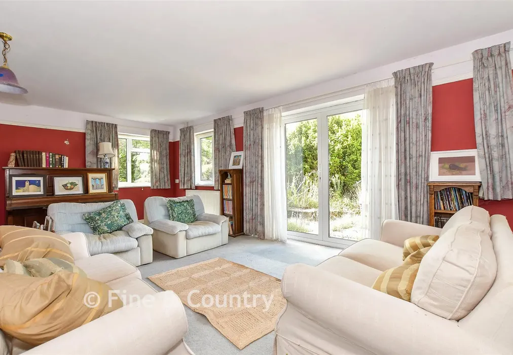 Annexe Living Room - Piccadilly Lane, Mayfield, East Sussex - Wards of Kent