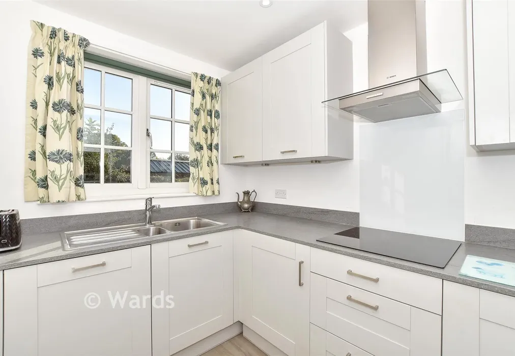 Kitchen - Six Fields, Tenterden, Kent - Wards of Kent