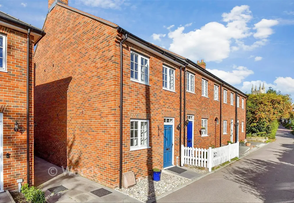 External (Web) - Six Fields, Tenterden, Kent - Wards of Kent