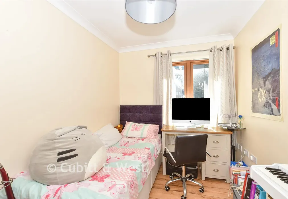 Bedroom 3 - Evelyn Clark Square, Forest Row, East Sussex - Wards of Kent