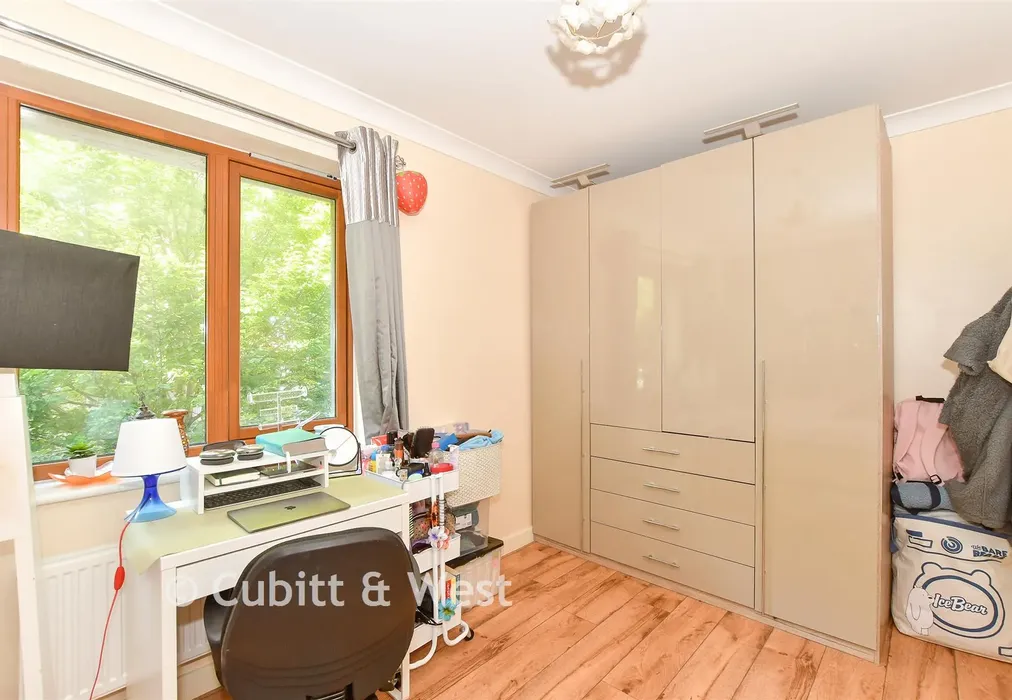 Bedroom 2 - Evelyn Clark Square, Forest Row, East Sussex - Wards of Kent