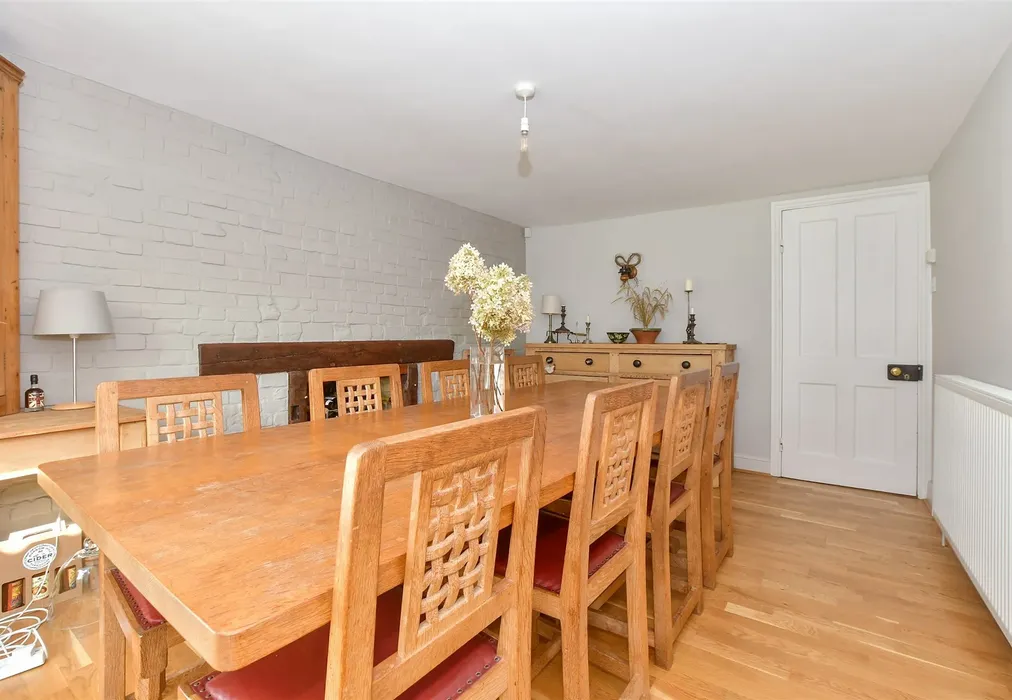 Dining Room - Collier Street, Tonbridge, Kent - Wards of Kent