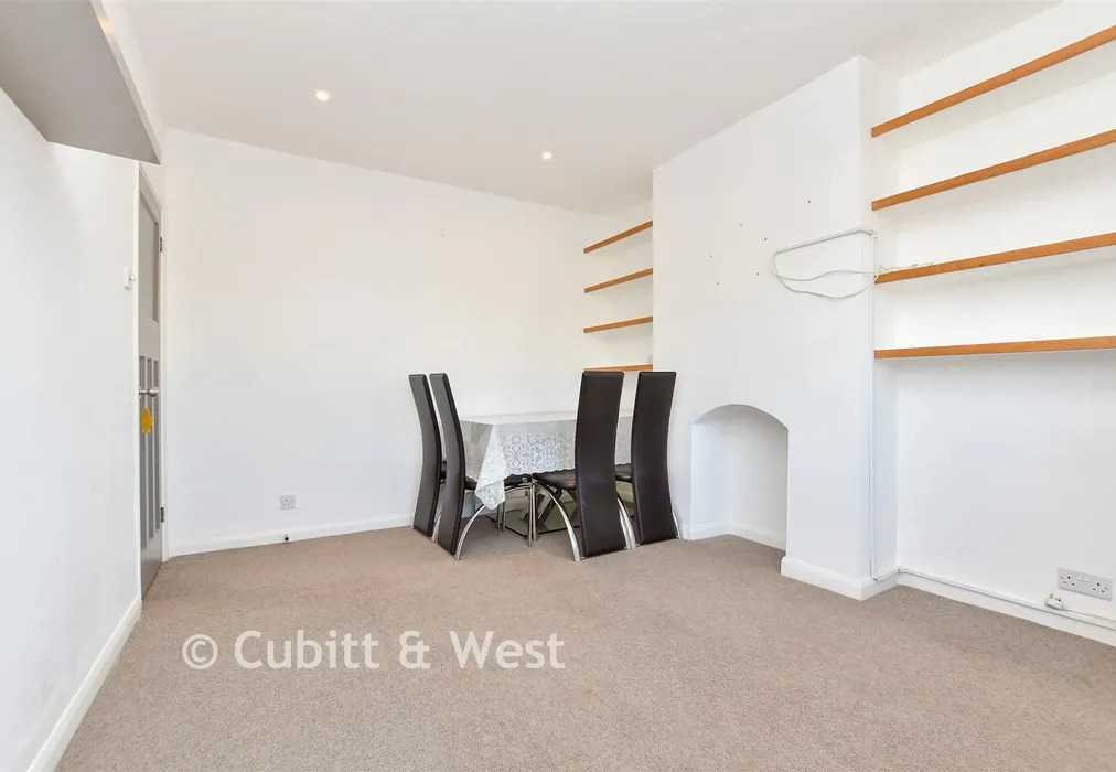 Living Room - Wrythe Lane, Carshalton, Surrey - Wards of Kent