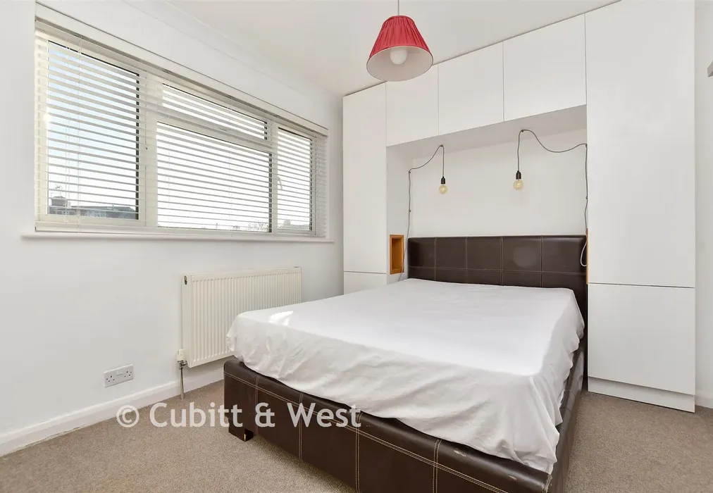 Bedroom 1 - Wrythe Lane, Carshalton, Surrey - Wards of Kent
