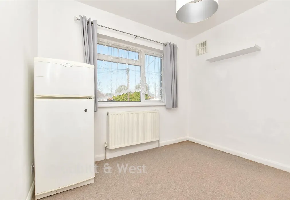 Bedroom 2 - Wrythe Lane, Carshalton, Surrey - Wards of Kent