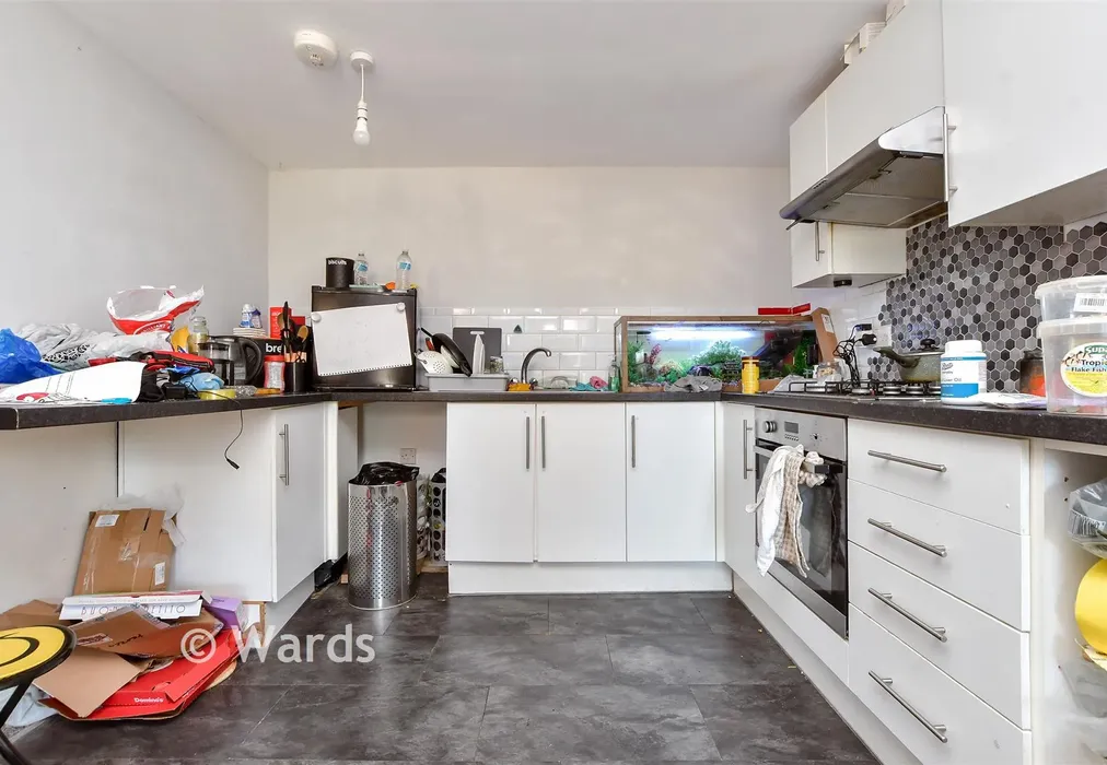 Flat 3 Lounge - Carroways Place, Margate, Kent - Wards of Kent