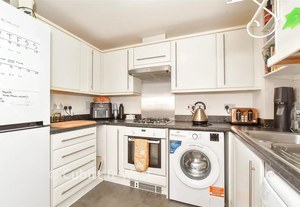 Kitchen - The Boulevard, Chichester, West Sussex - Wards of Kent