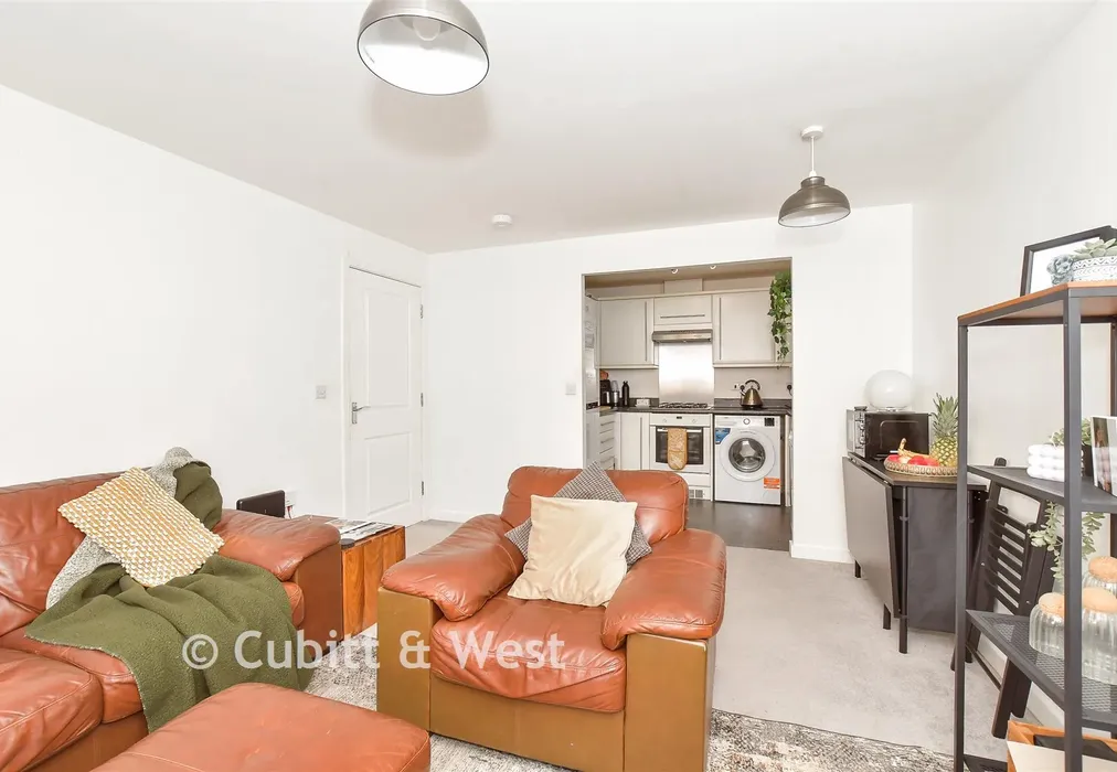 Lounge - The Boulevard, Chichester, West Sussex - Wards of Kent