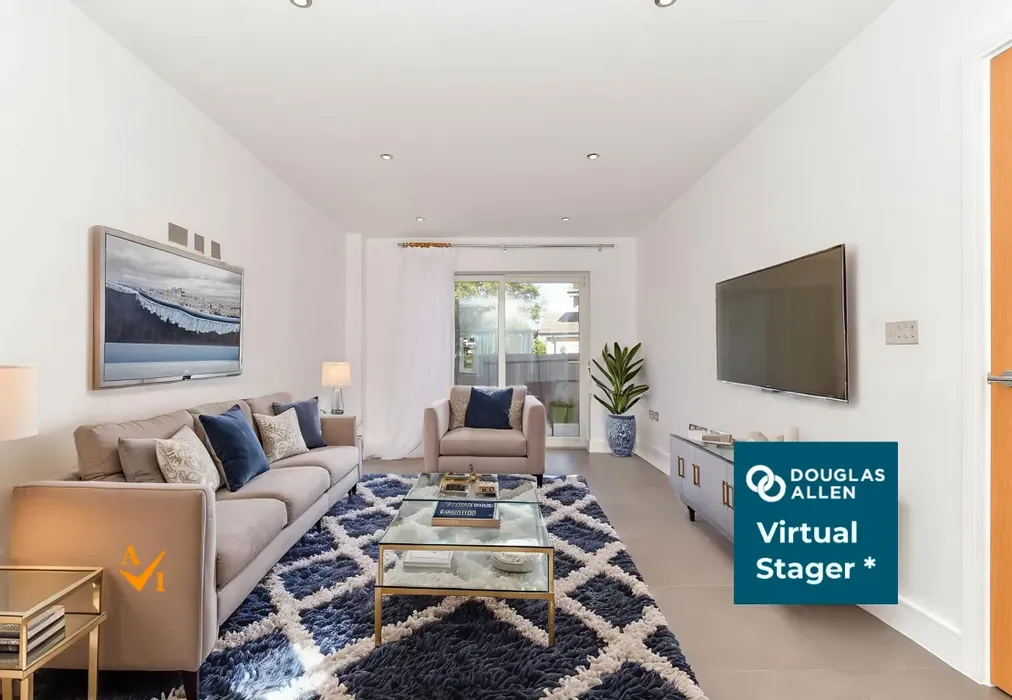 Lounge (Modern style) - Buckingham Road, Epping, Essex - Wards of Kent