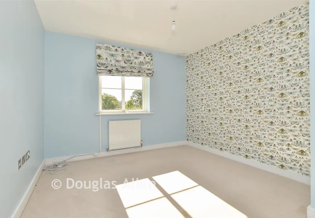 Bedroom 4 - Buckingham Road, Epping, Essex - Wards of Kent